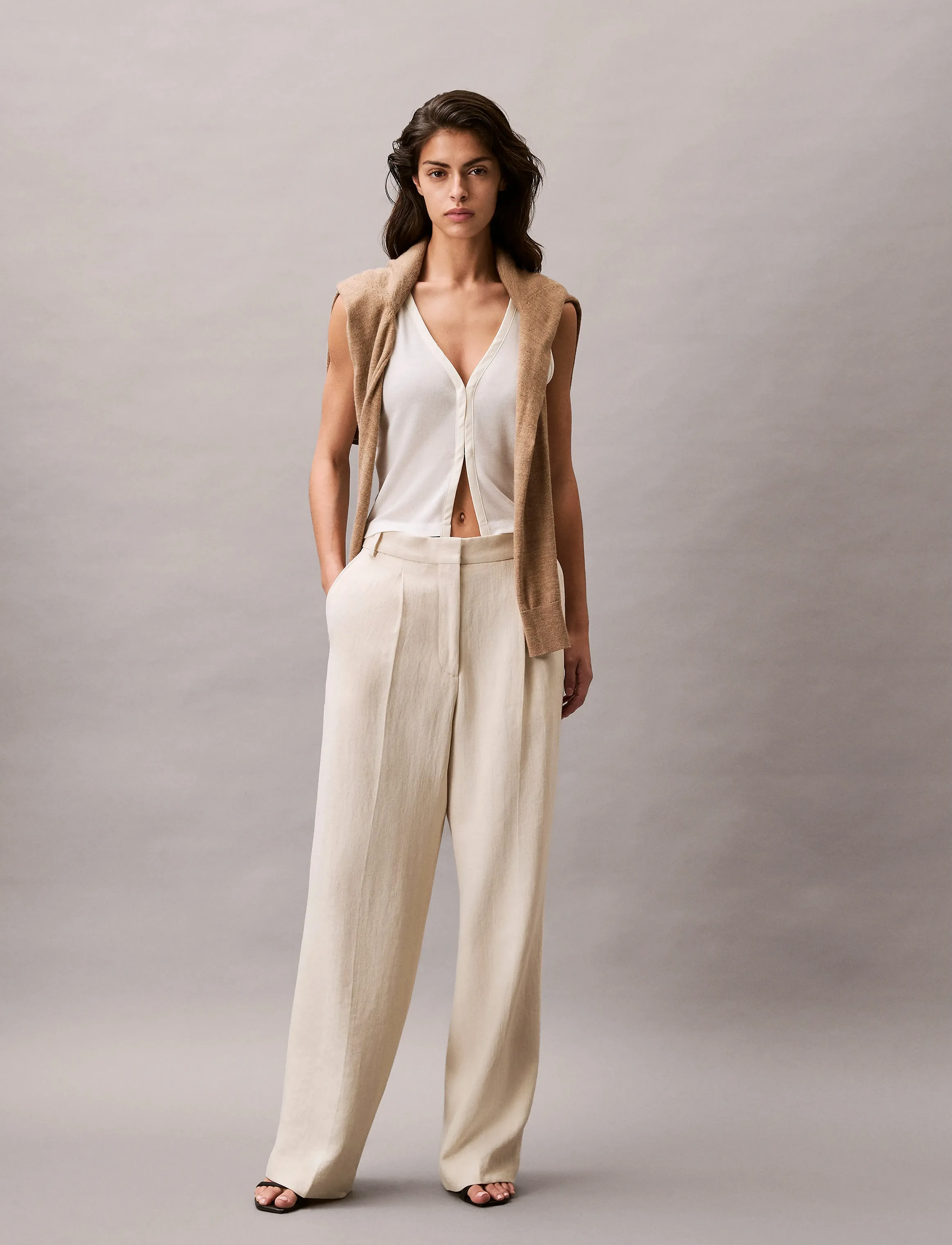 Calvin Klein Jeans - SOFT TOUCH SLEEVELESS CARDIGAN - sleeveless tops - tofu - 4