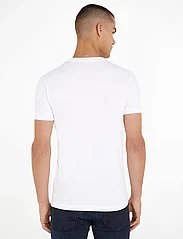 Calvin Klein Jeans - CK ESSENTIAL SLIM TEE - krótki rękaw - bright white - 4