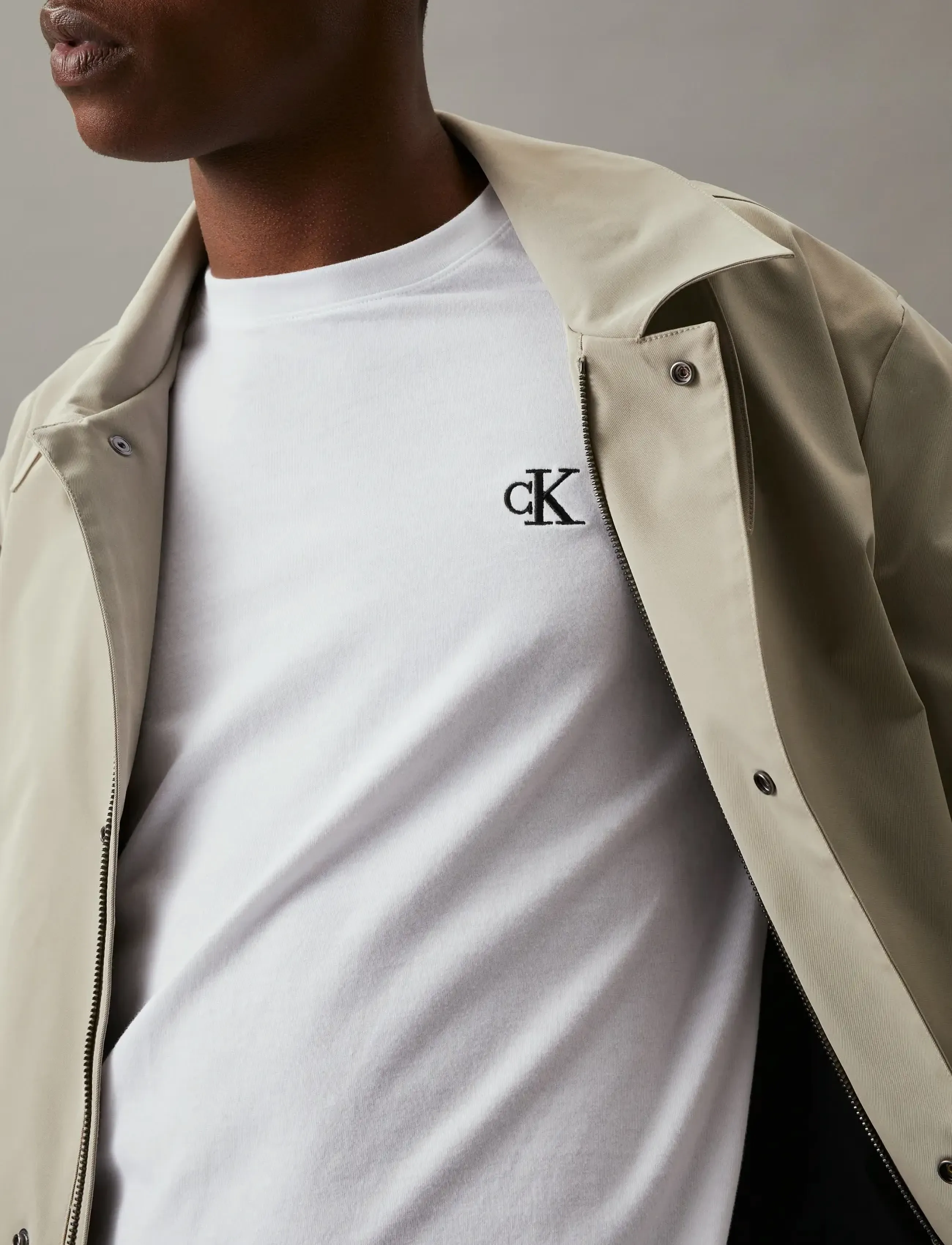 Calvin Klein Jeans - CK ESSENTIAL SLIM TEE - laveste priser - bright white - 4