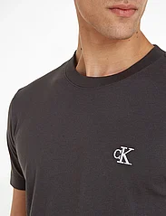 Calvin Klein Jeans - CK ESSENTIAL SLIM TEE - krótki rękaw - ck black - 4