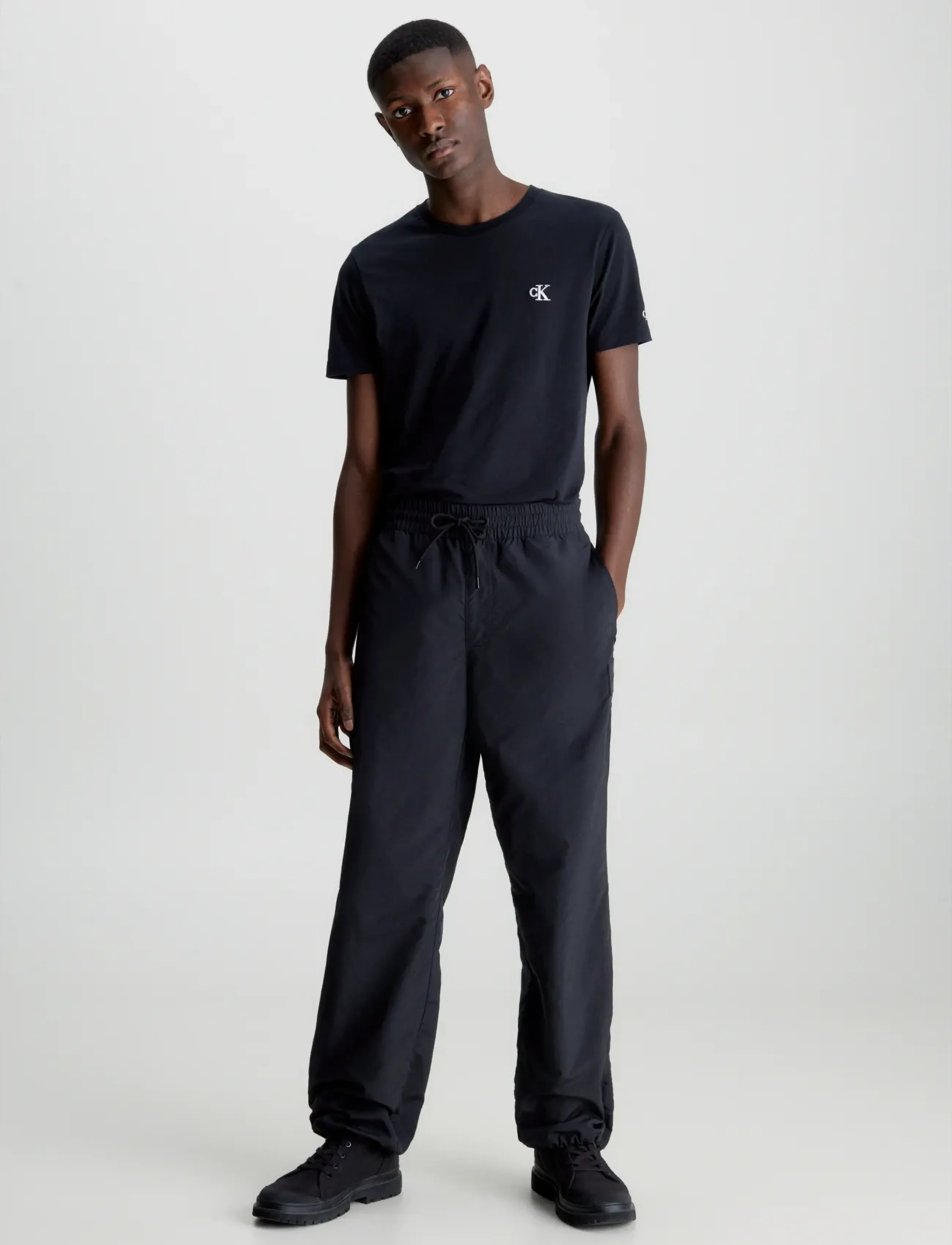 Calvin Klein Jeans - CK ESSENTIAL SLIM TEE - kortärmade t-shirts - ck black - 5