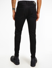 Calvin Klein Jeans - SUPER SKINNY - skinny jeans - denim black - 3