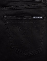 Calvin Klein Jeans - SUPER SKINNY - skinny jeans - denim black - 7