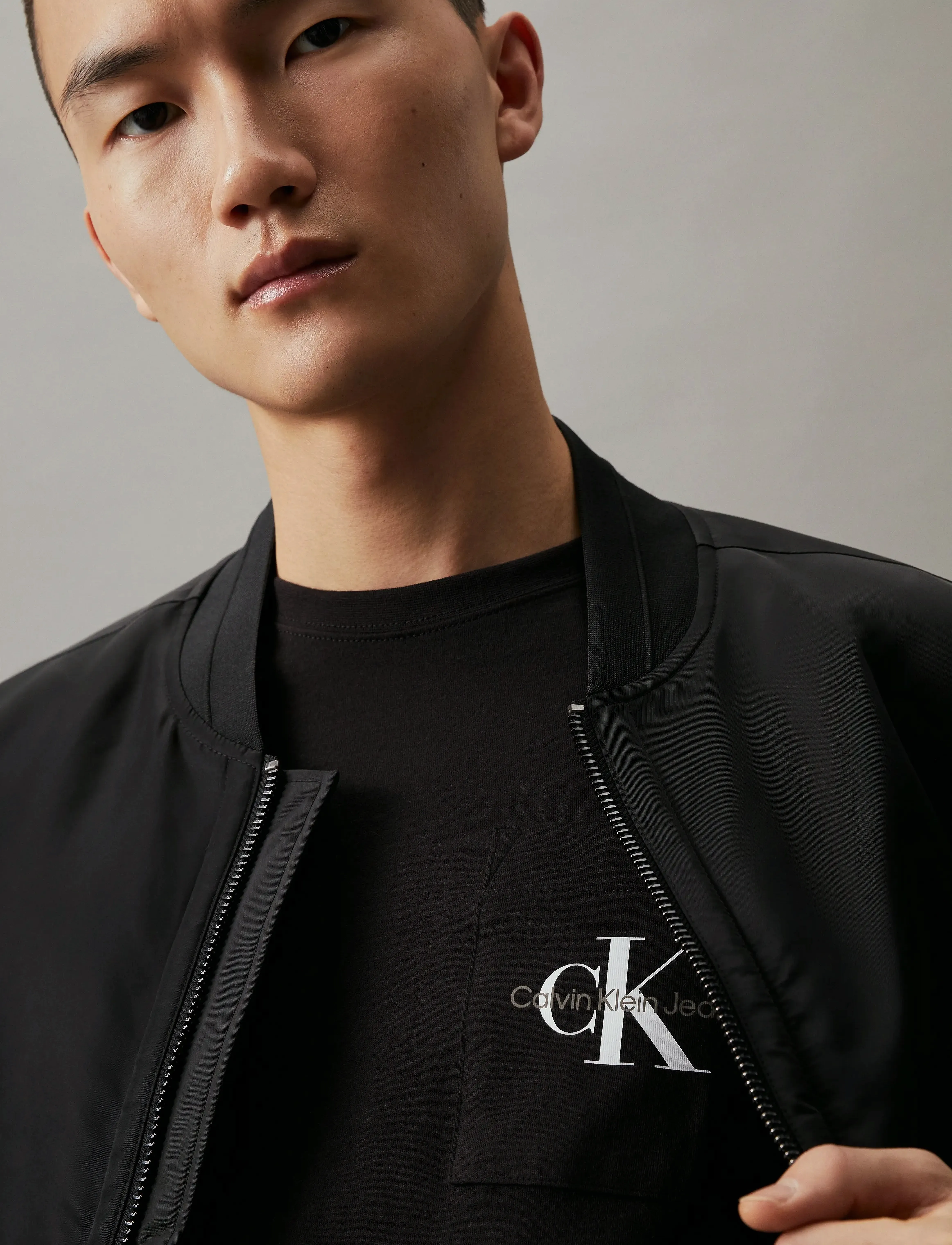 Calvin Klein Jeans - CORE MONOLOGO POCKET SLIM TEE - stutterma bolir - ck black - 4