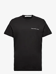 Calvin Klein Jeans - CHEST INSTITUTIONAL SLIM SS TEE - basic t-shirts - ck black - 0