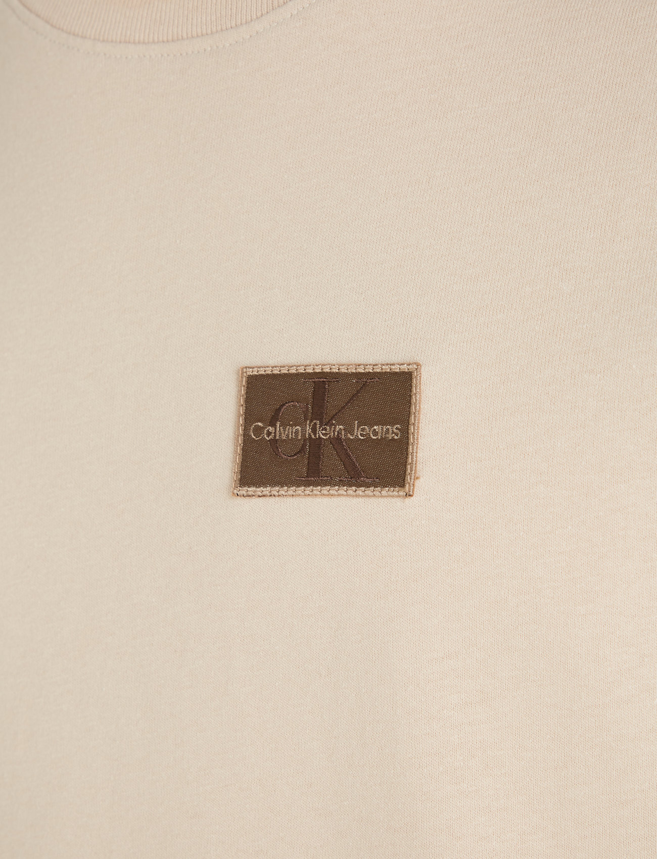 Calvin Klein Jeans - SHRUNKEN BADGE TEE - classic beige - 5