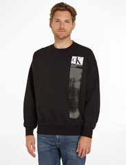 Calvin Klein Jeans - BRUSHSTROKE CREW NECK - swetry - ck black - 2