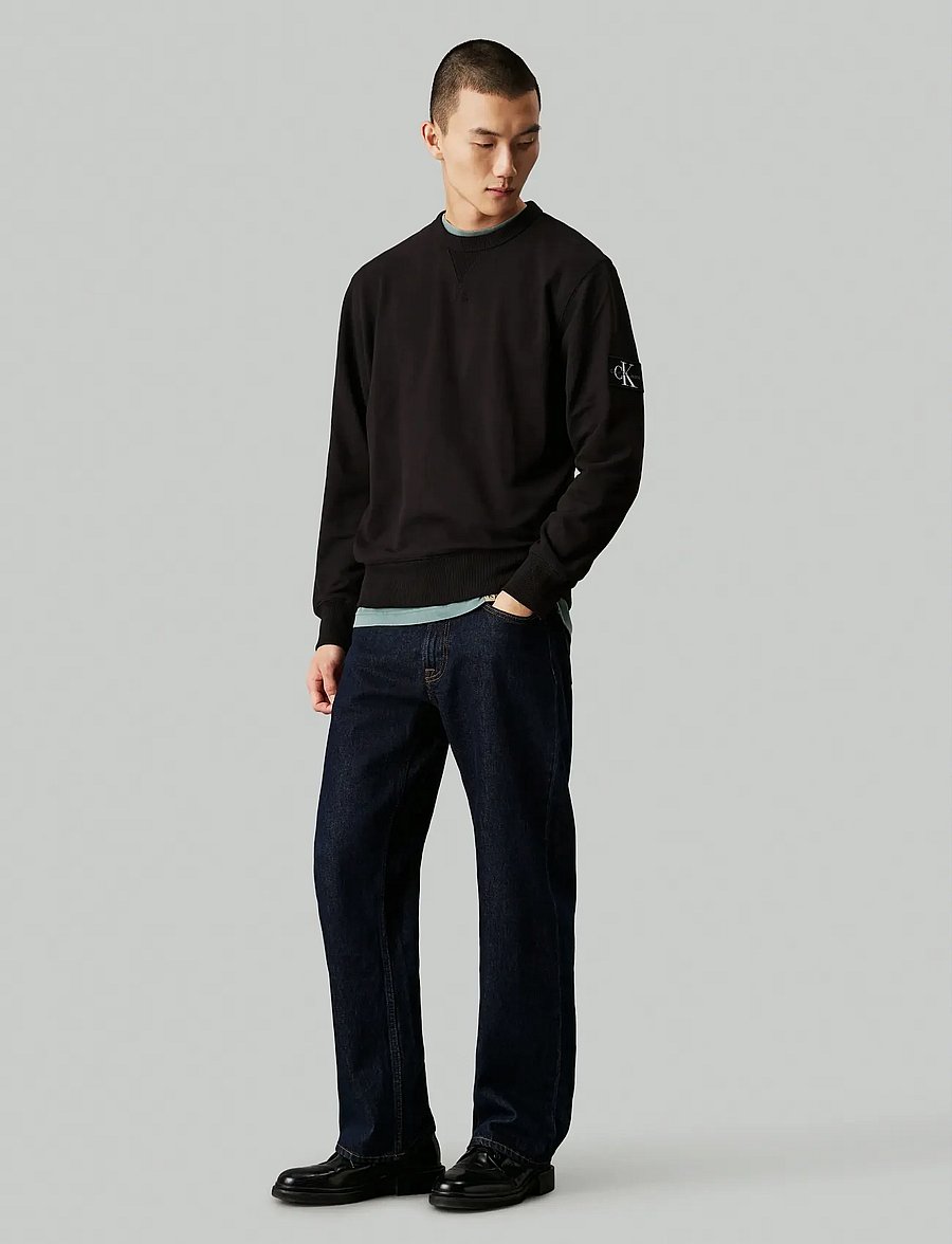 Calvin Klein Jeans - BADGE CREW NECK - shoppa efter stil - ck black - 4