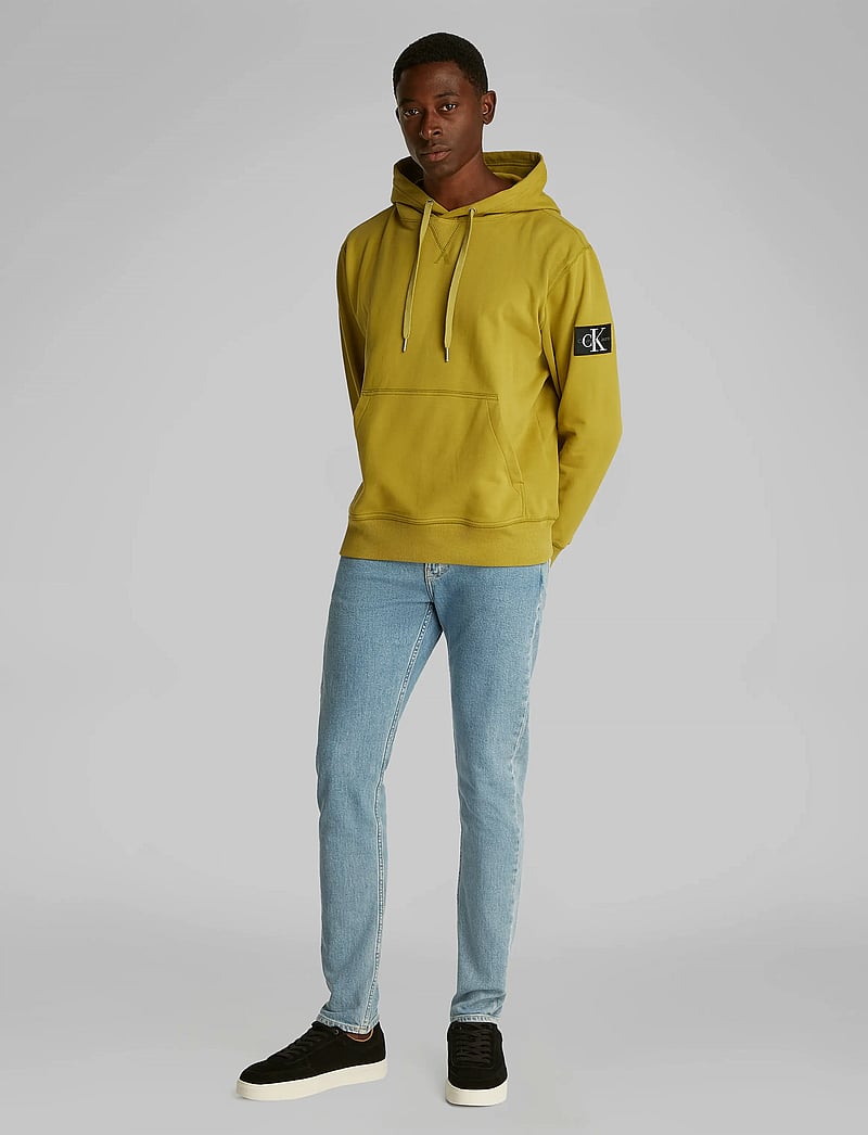 Calvin Klein Jeans - BADGE HOODIE - hættetrøjer - willow - 0