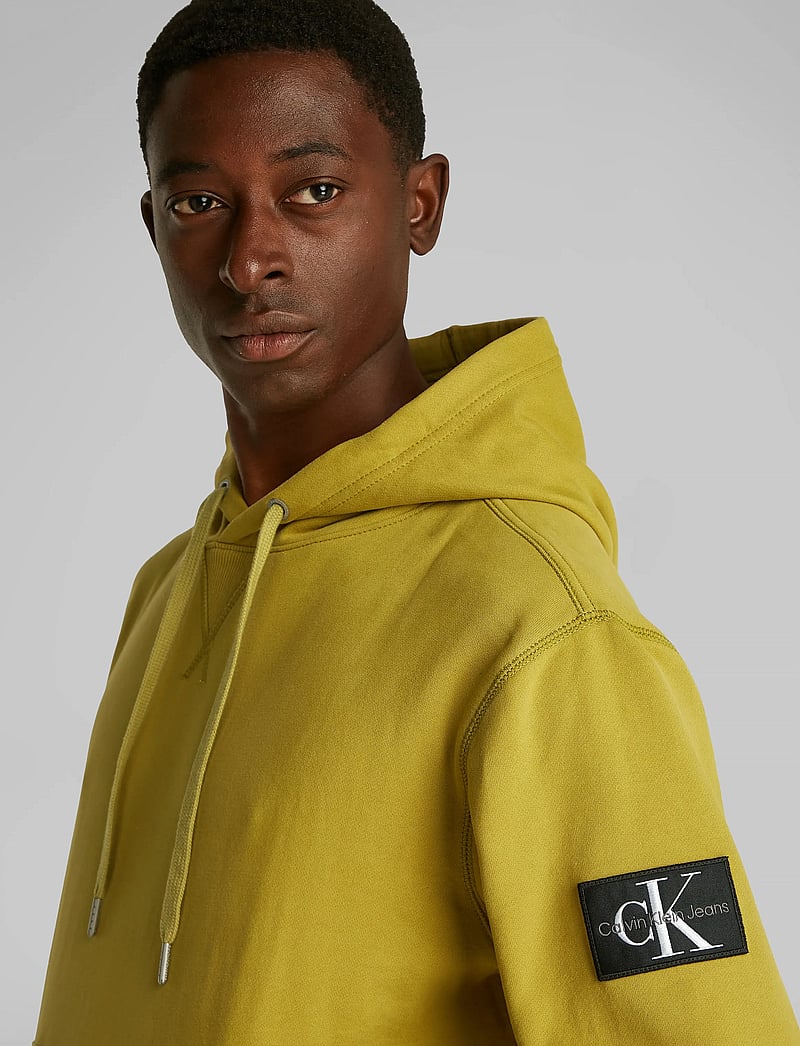 Calvin Klein Jeans - BADGE HOODIE - hættetrøjer - willow - 4