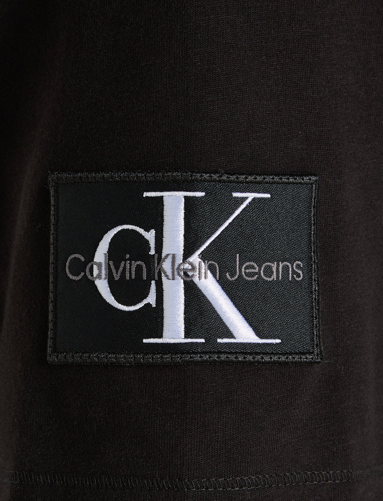 Calvin Klein Jeans - BADGE REGULAR TEE - kortærmede t-shirts - ck black - 5