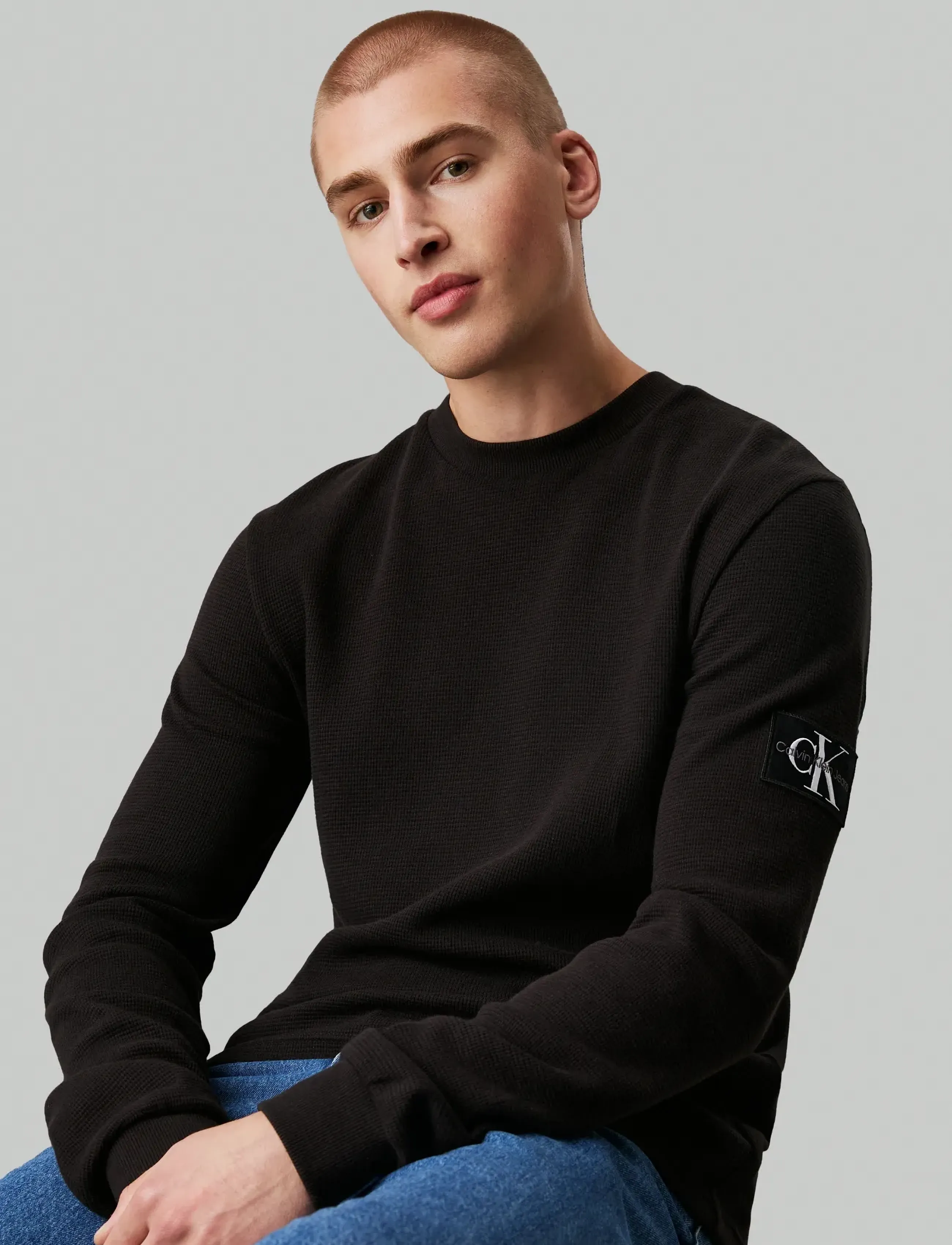 Calvin Klein Jeans BADGE WAFFLE LS TEE - Vis alt - CK BLACK / black