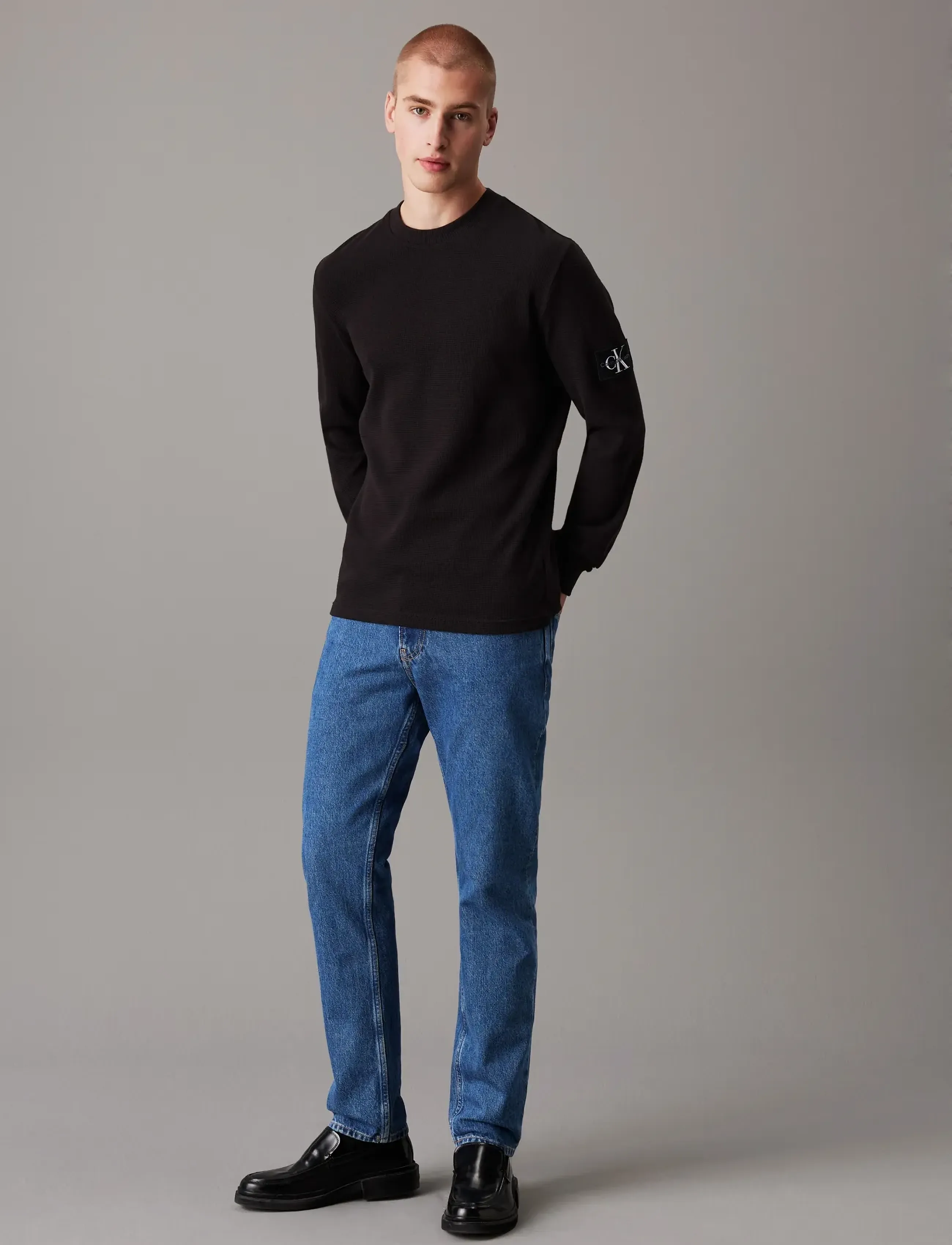 Calvin Klein Jeans - BADGE WAFFLE LS TEE - nach stil kaufen - ck black - 5