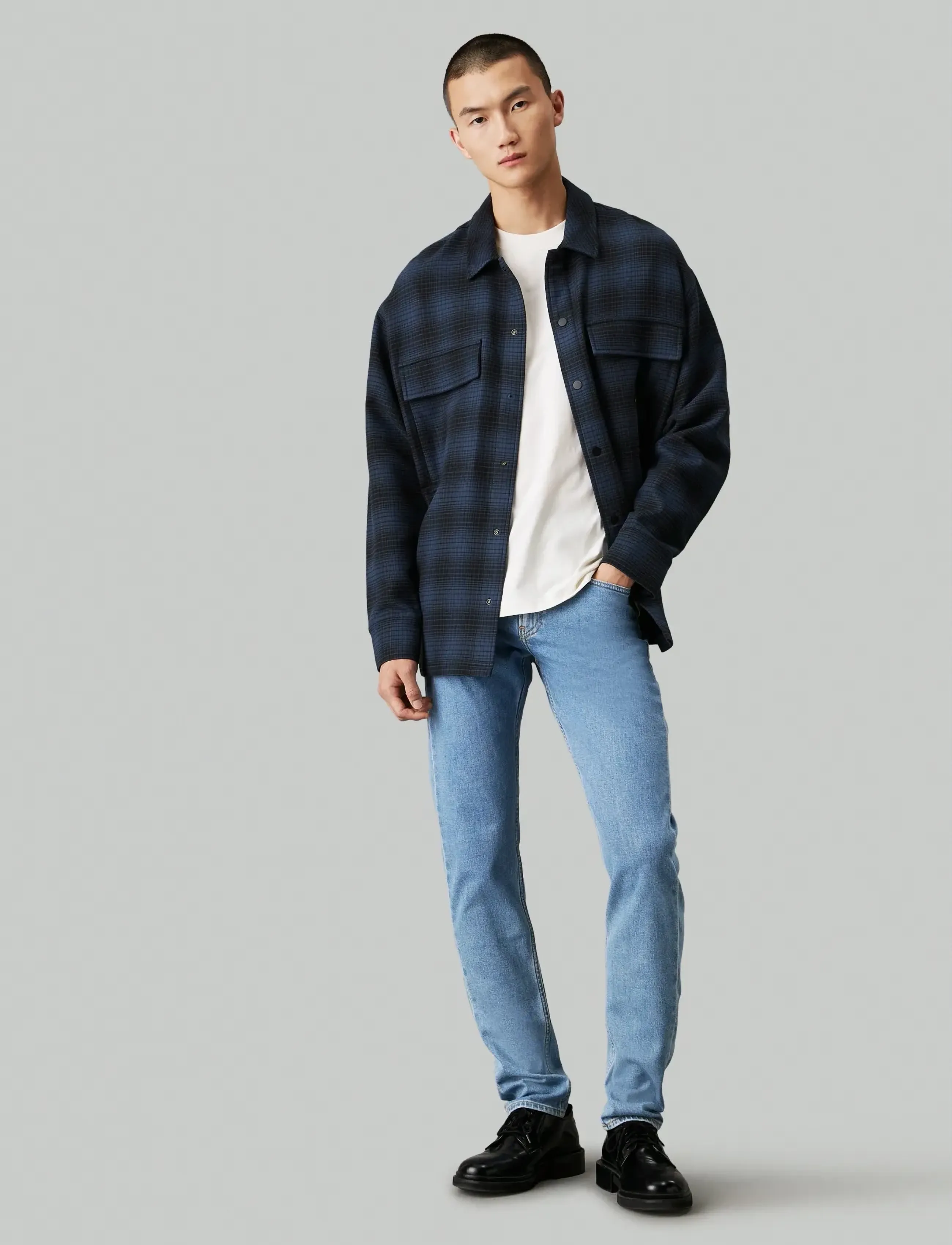Calvin Klein Jeans - SLIM TAPER - kitsad teksad - denim light - 4