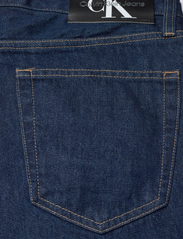 Calvin Klein Jeans - AUTHENTIC STRAIGHT - Įprasto kirpimo džinsai - denim rinse - 4