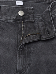 Calvin Klein Jeans - AUTHENTIC STRAIGHT - regular jeans - denim black - 3