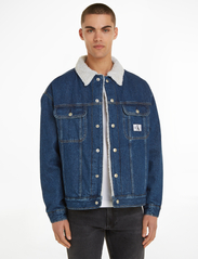 Calvin Klein Jeans - REGULAR 90S SHERPA JACKET - spring jackets - denim medium - 1