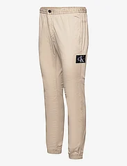 Calvin Klein Jeans - MONOLOGO CASUAL BADGE CHINO - „chino“ stiliaus kelnės - plaza taupe - 2