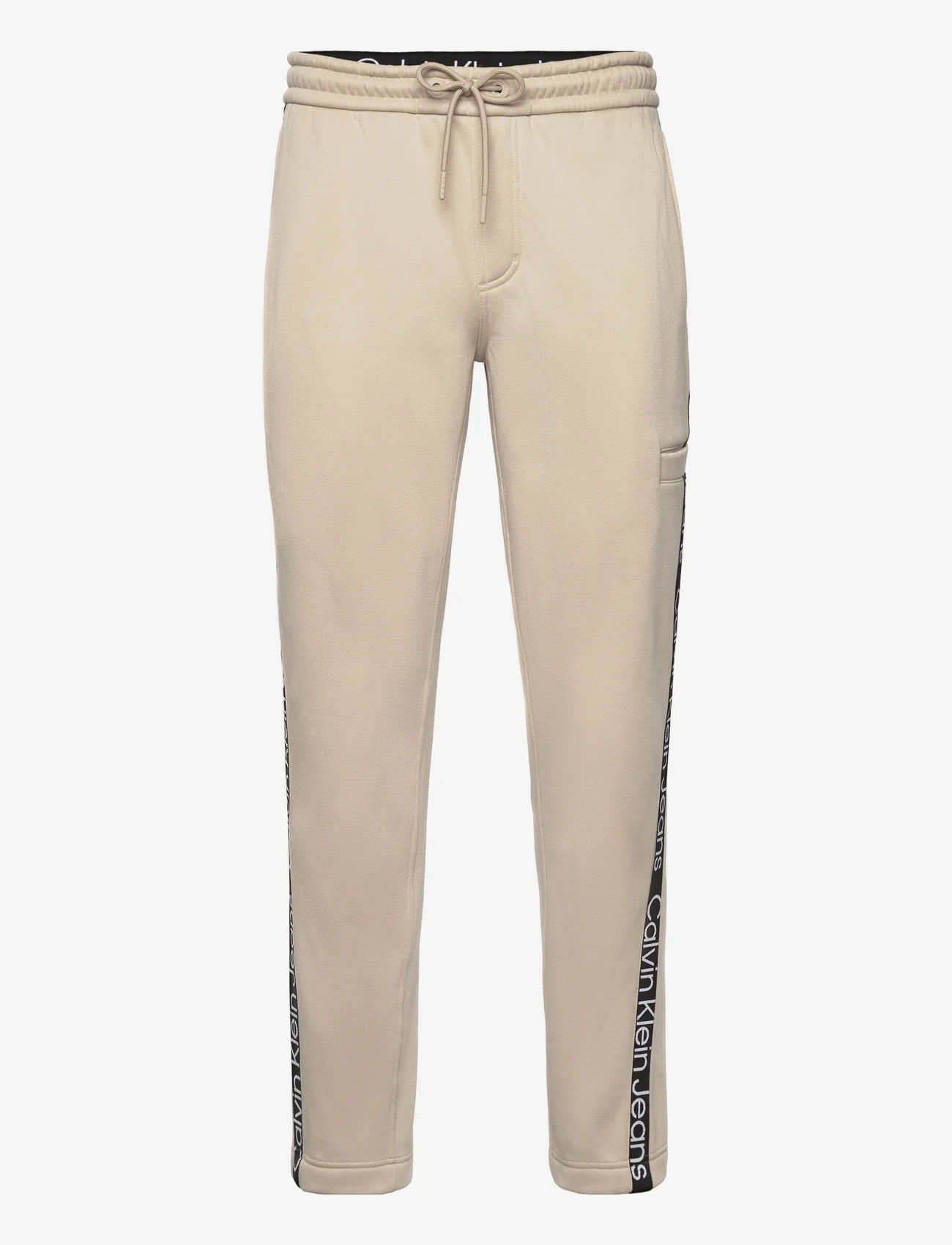 Calvin Klein Jeans - CUT OFF LOGO TAPE HWK PANT - dressipüksid - plaza taupe - 0