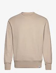 Calvin Klein Jeans - WOVEN TAB CREW NECK - sweatshirts - plaza taupe - 0