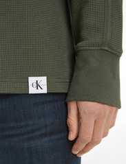Calvin Klein Jeans - WOVEN TAB WAFFLE LS - perus t-paidat - thyme - 4
