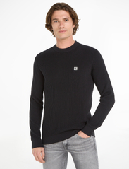 Calvin Klein Jeans - CK EMBRO BADGE SWEATER - megztiniai su apvalios formos apykakle - ck black - 3