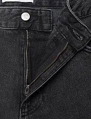 Calvin Klein Jeans - AUTHENTIC STRAIGHT - tavalised teksad - denim black - 3