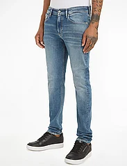 Calvin Klein Jeans - SLIM TAPER - džinsa bikses ar tievām starām - denim light - 1