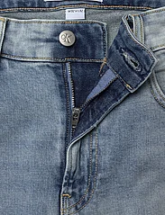 Calvin Klein Jeans - SLIM TAPER - kitsad teksad - denim light - 3