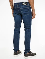 Calvin Klein Jeans - SLIM TAPER - slim jeans - denim dark - 2