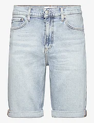Calvin Klein Jeans - SLIM SHORT - jeansowe szorty - denim light - 0
