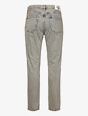 Calvin Klein Jeans - AUTHENTIC STRAIGHT - regular piegriezuma džinsa bikses - denim medium - 1