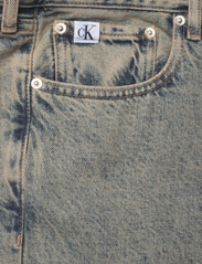 Calvin Klein Jeans - AUTHENTIC STRAIGHT - Įprasto kirpimo džinsai - denim medium - 2