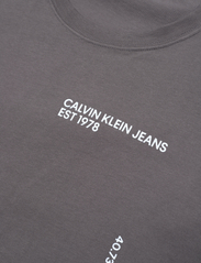 Calvin Klein Jeans - MULTIPLACEMENT TEXT TEE - kortärmade t-shirts - dark grey - 2