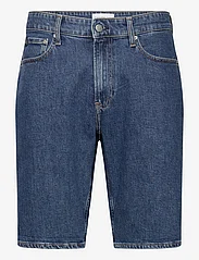 Calvin Klein Jeans - REGULAR SHORT CKUNFILTERED - džinsa šorti - denim dark - 0