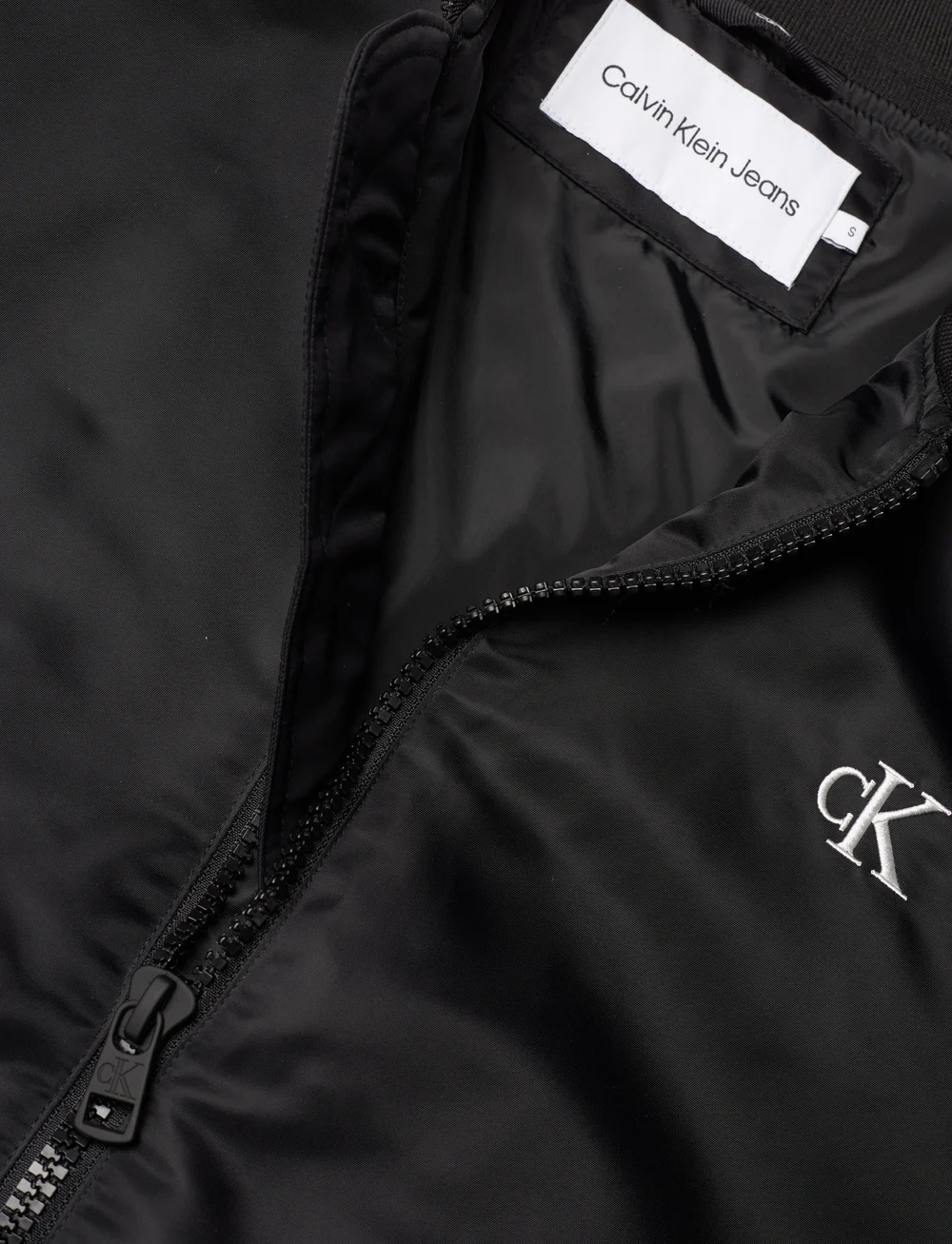 Calvin Klein Jeans Bomber Jacket - 125.93 €. Buy Bomber Calvin Klein Jeans Bomber Jacket - 125.93 €. Buy Bomber