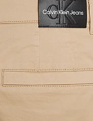 Calvin Klein Jeans - SLIM CHINO SHORT - chinos shorts - travertine - 5