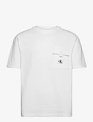Calvin Klein Jeans - TEXTURE POCKET SS TEE - basic t-krekli - bright white - 0