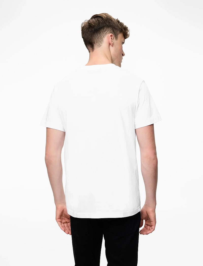 Calvin Klein Jeans - CK EMBRO BADGE TEE - lühikeste varrukatega t-särgid - bright white - 4