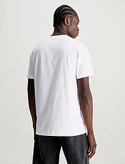 Calvin Klein Jeans - CK EMBRO BADGE TEE - mažiausios kainos - bright white - 4