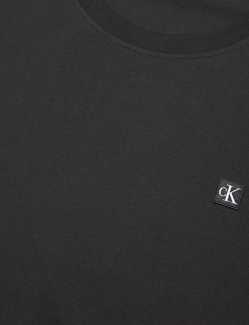 Calvin Klein Jeans - CK EMBRO BADGE TEE - kurzärmelig - ck black - 5