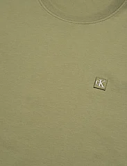 Calvin Klein Jeans - CK EMBRO BADGE TEE - alhaisimmat hinnat - dark juniper - 2