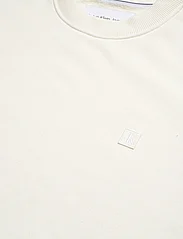 Calvin Klein Jeans - CK EMBRO BADGE CREW NECK - sportiska stila džemperi - ivory - 4