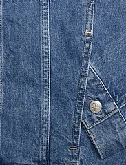 Calvin Klein Jeans - REGULAR  90s DENIM JACKET - wiosenne kurtki - denim medium - 6