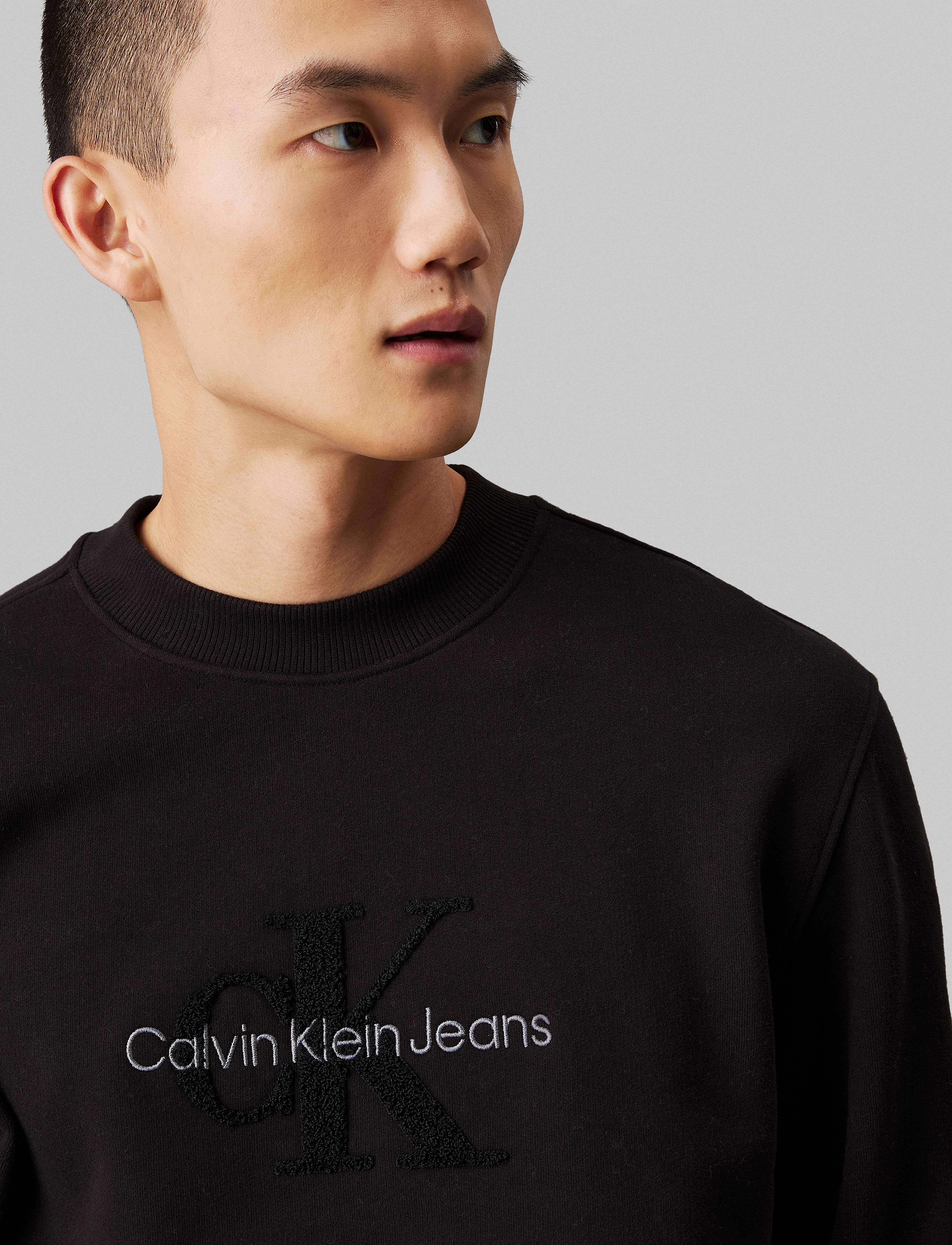 Calvin Klein Jeans - CHENILLE MONOLOGO CREW NECK - ck black - 3