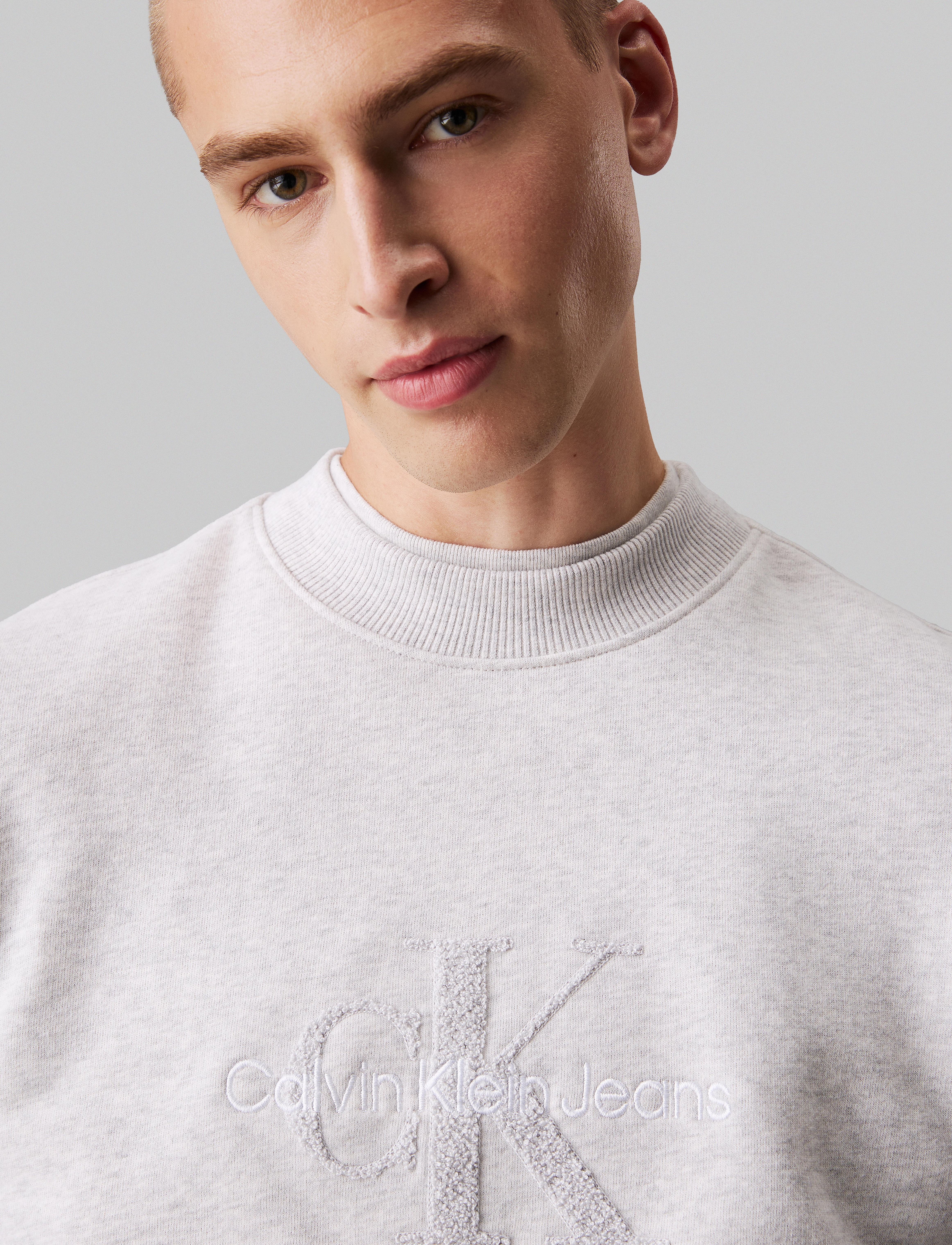 Calvin Klein Jeans - CHENILLE MONOLOGO CREW NECK - ivory grey heather - 2