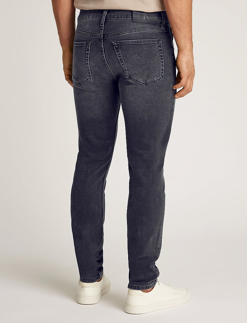 Calvin Klein Jeans - SLIM TAPER - slim jeans - denim black - 3