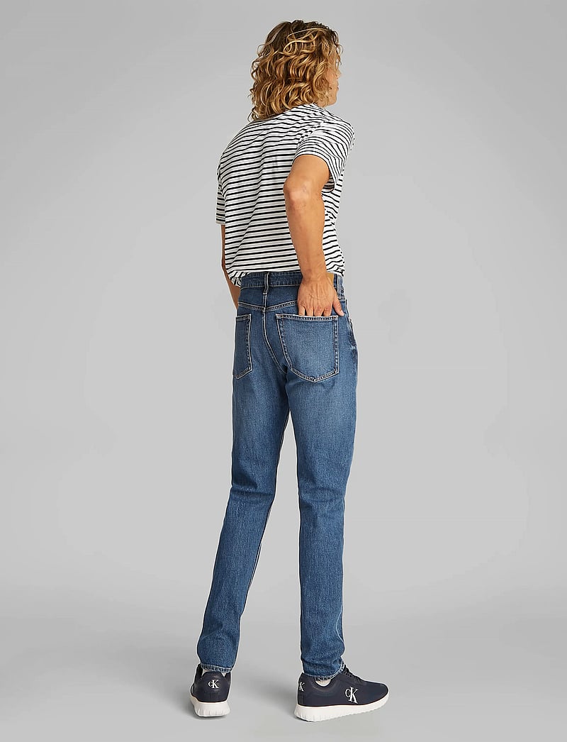 Calvin Klein Jeans - SLIM TAPER - tapered jeans - denim medium - 2