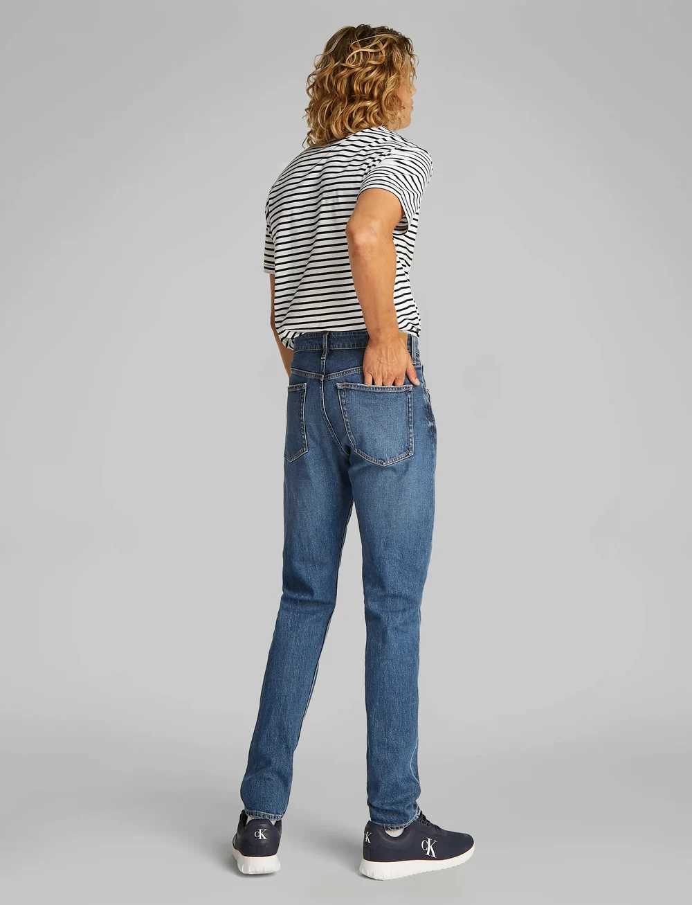 Calvin Klein Jeans - SLIM TAPER - tapered-lõikega teksad - denim medium - 2