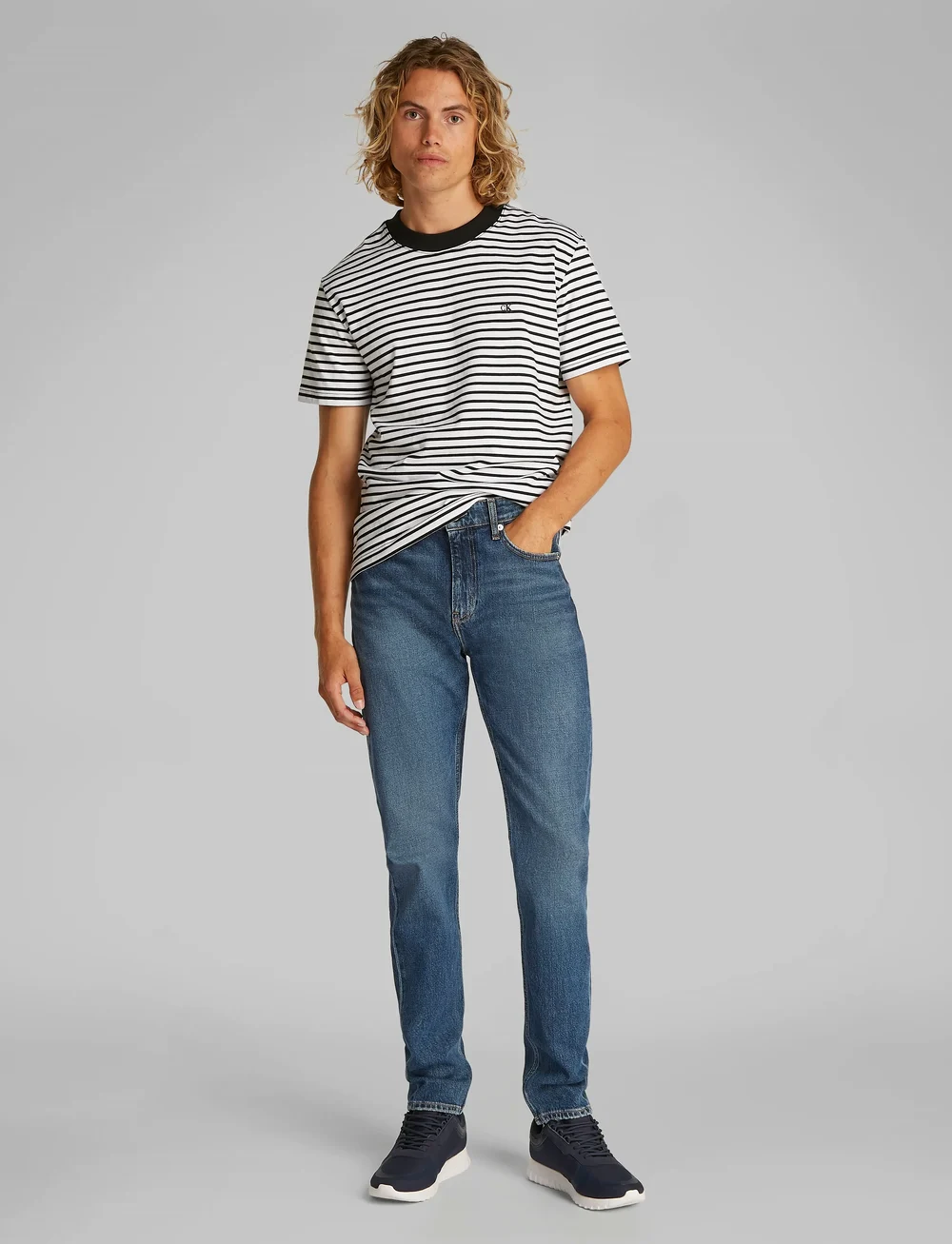 Calvin Klein Jeans - SLIM TAPER - tapered-lõikega teksad - denim medium - 4